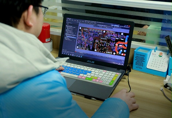 产品升级配套服务，跟随您的设备升级迭代