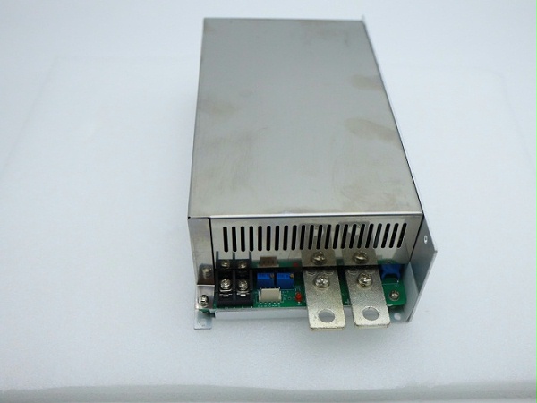 大电流交流恒流源